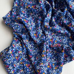 Штапель мелкие цветы Adelia Bonar синий санфоризированный плательная вискоза 100%